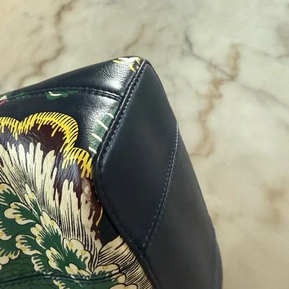 Tory Burch Block-T Printed Small Bucket Bag Navy Happy Times - Picture 12 of 17